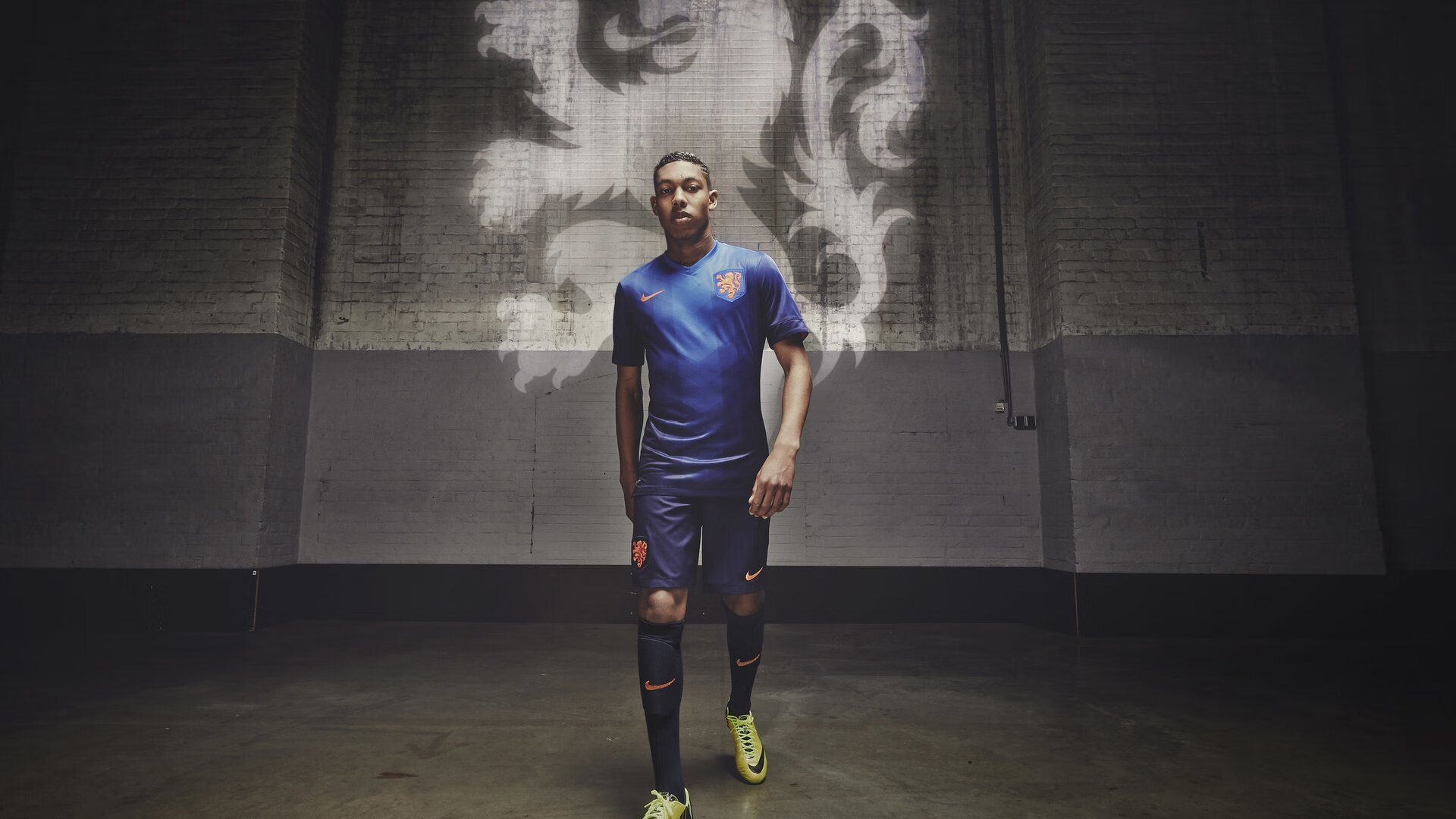 贝尔哈德·福特：以坚固防守为基础，帮助全黑队保持无数零封纪录